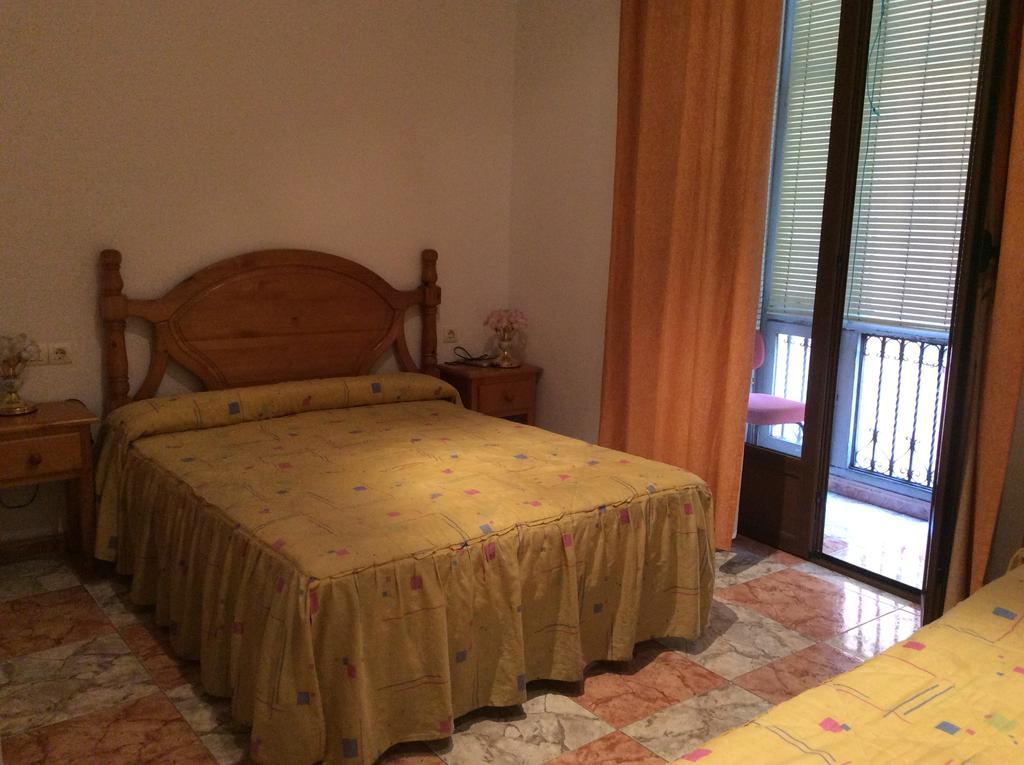 Pension Princesa Granada Exterior photo