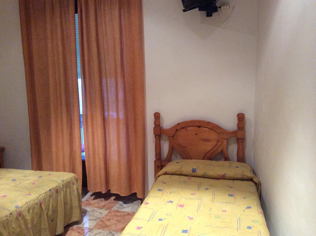 Pension Princesa Granada Exterior photo